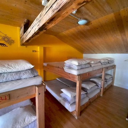Mountain Hostel Gimmelwald Bagian luar foto