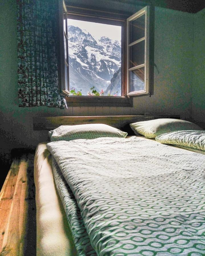 Mountain Hostel Gimmelwald Bagian luar foto