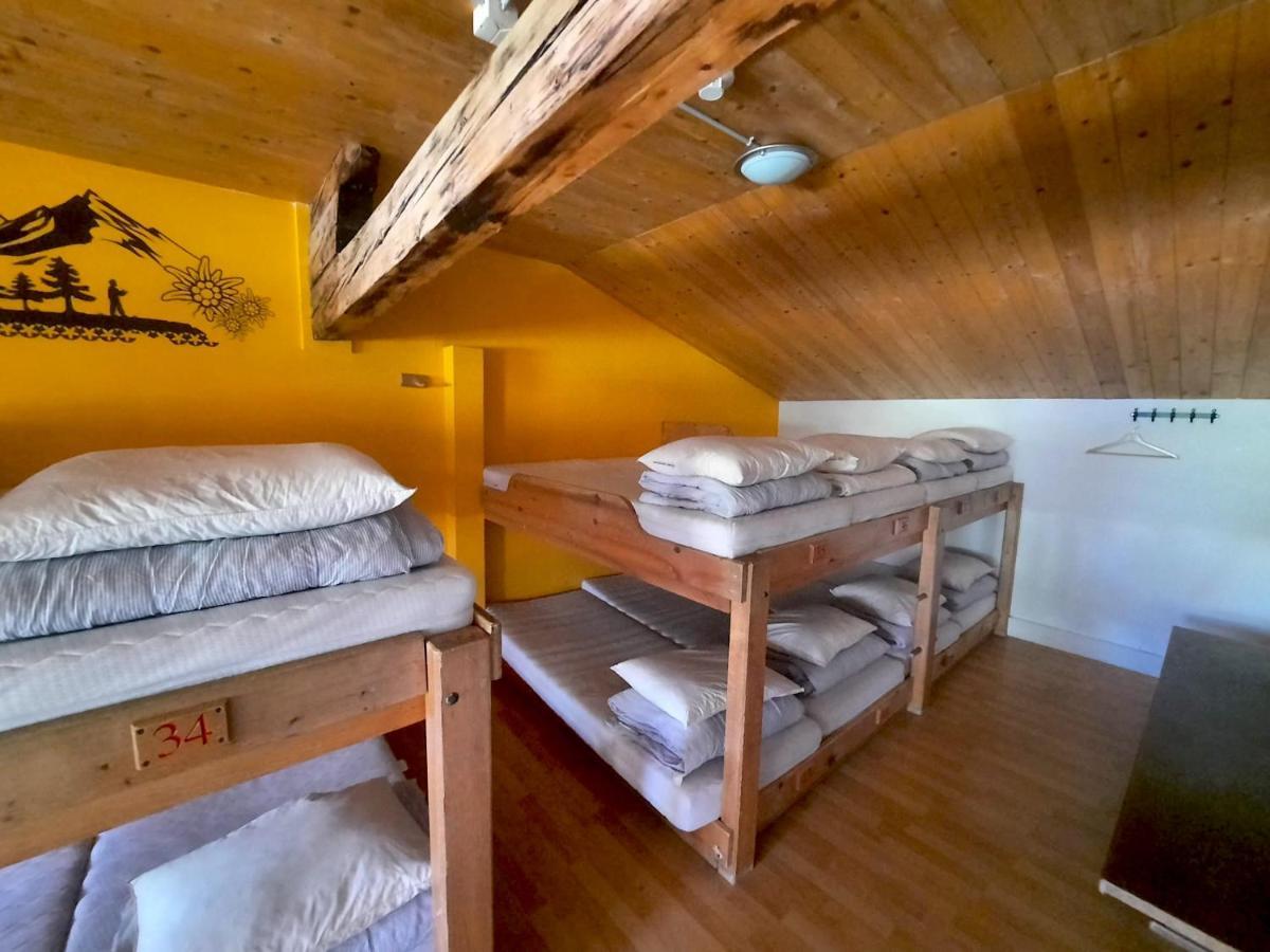 Mountain Hostel Gimmelwald Bagian luar foto