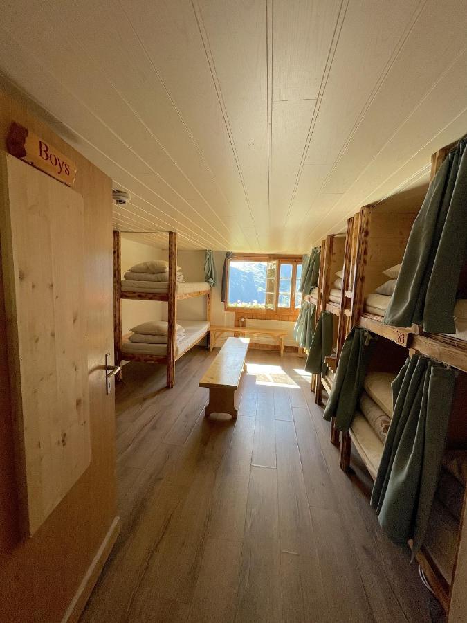 Mountain Hostel Gimmelwald Bagian luar foto