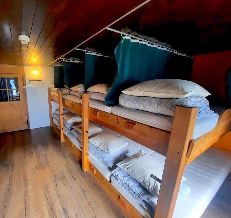 Mountain Hostel Gimmelwald Bagian luar foto